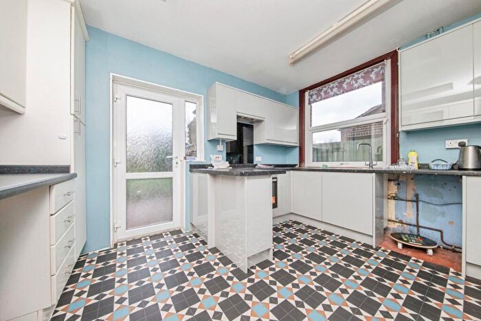 6 Bedroom Detached House For Sale In Clapgate Lane, Ipswich, Suffolk, IP3