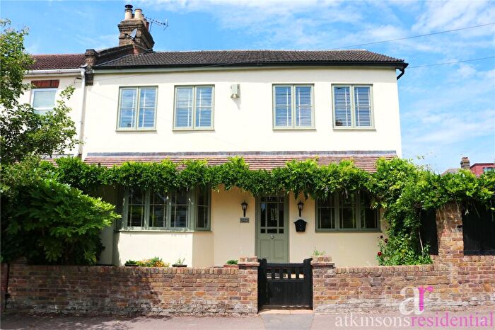 5 Bedroom Semi-Detached House For Sale In Birkbeck Road, Enfield, Middlesex, EN2