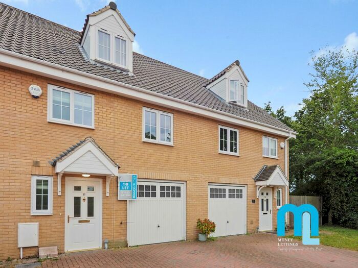 3 Bedroom Terraced House To Rent In Wellesley Close, Poringland, Norwich, NR14