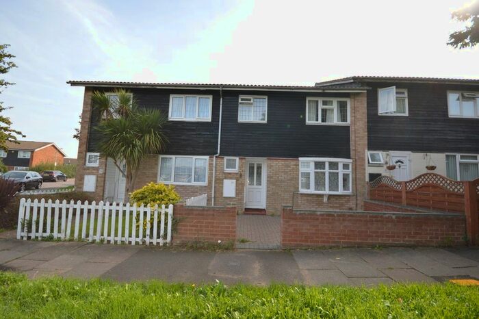 3 Bedroom Detached House To Rent In Doria Drive, Gravesend, Kent, DA12