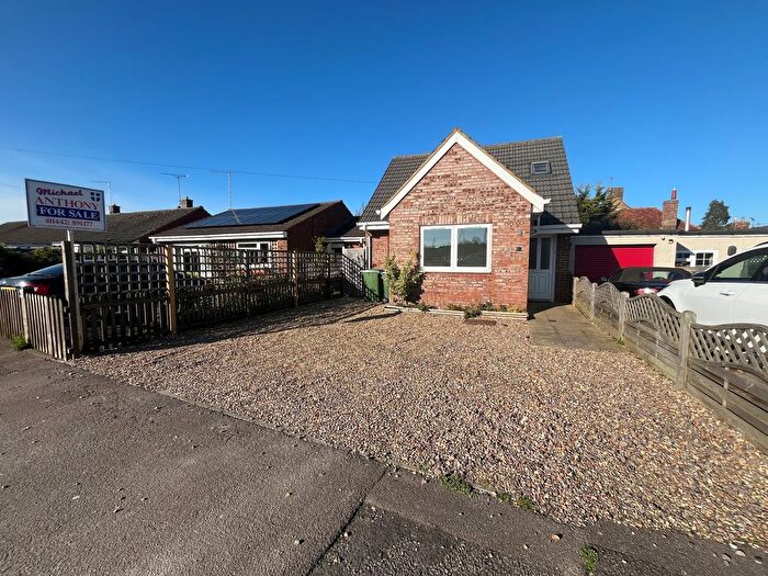 2 Bedroom Property For Sale In The Green, Cheddington, LU7