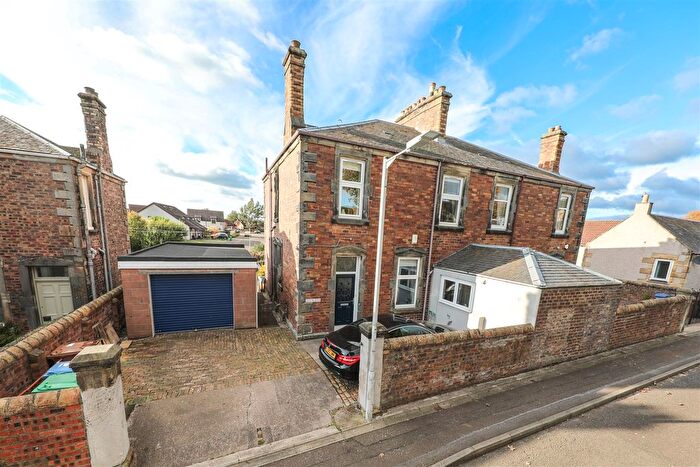 3 Bedroom Semi-detached House For Sale In Haughmill Lane, Windygates, KY8