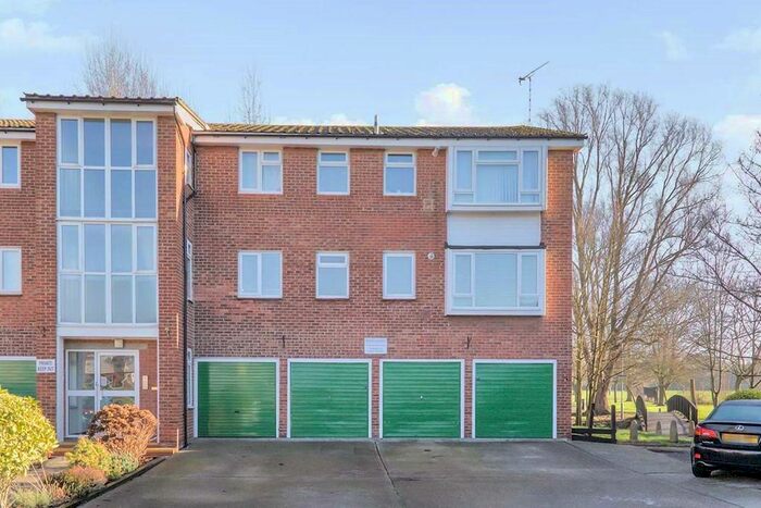 1 Bedroom Flat To Rent In Kinder Close, London SE28