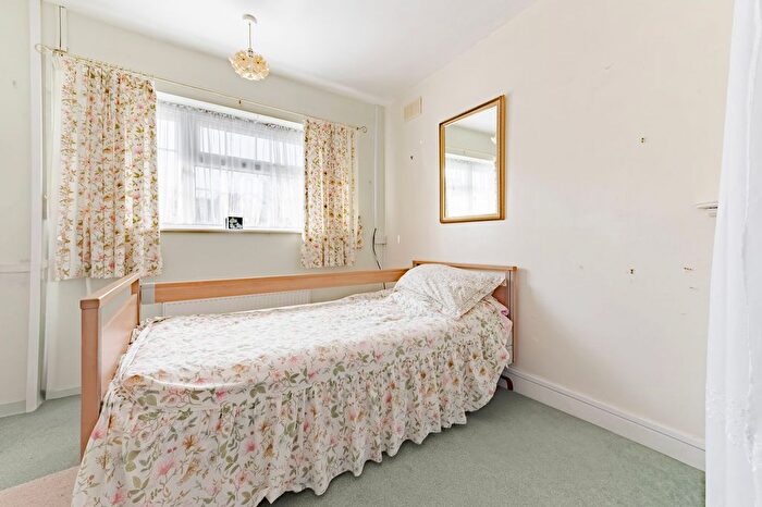 2 Bedroom Detached Bungalow For Sale In Willow Road, Pakefield, NR33