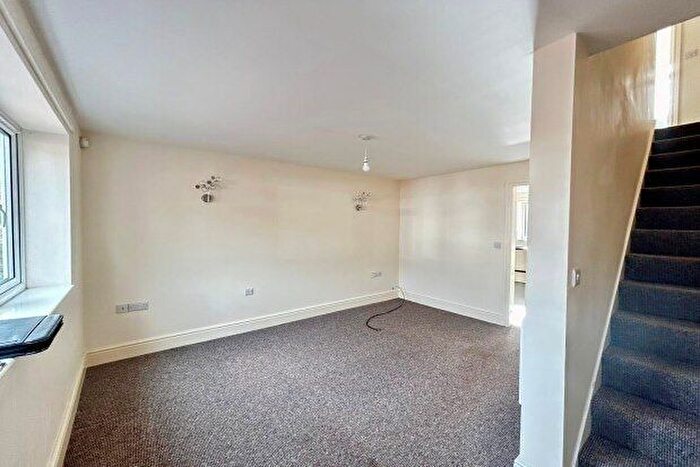 2 Bedroom Property To Rent In Mansfield Road, Mansfield, NG21