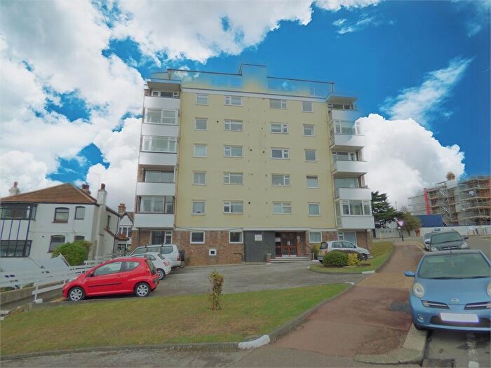 2 Bedroom Apartment To Rent In Grand Drive, Leigh On Sea, Leigh On Sea, SS9