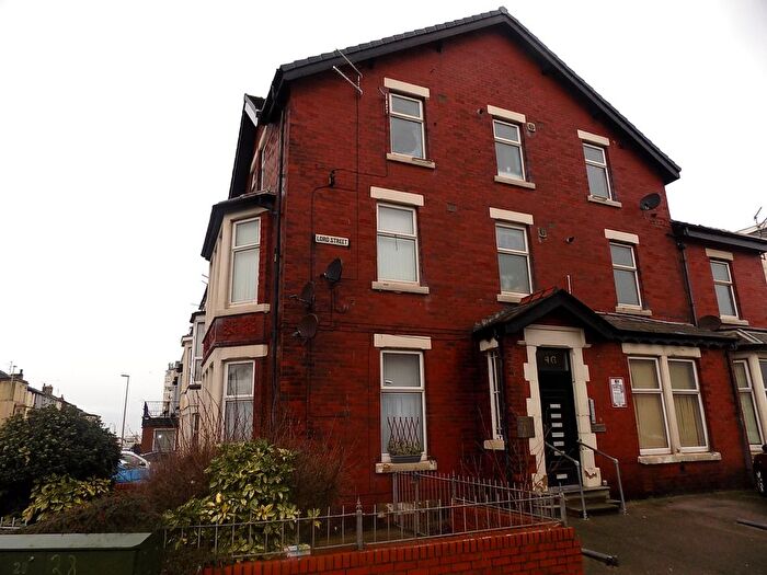 2 Bedroom Flat To Rent In Lord Street, Blackpool, FY1