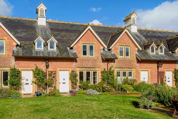 2 Bedroom Retirement Property For Sale In The Courtyard, Walpole Court, Puddletown, Dorchester, DT2