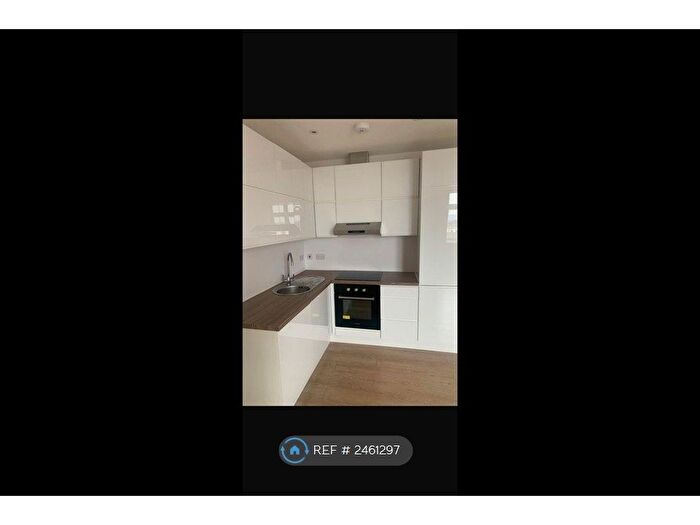 1 Bedroom Flat To Rent In Buckingham Street, Aylesbury, HP20