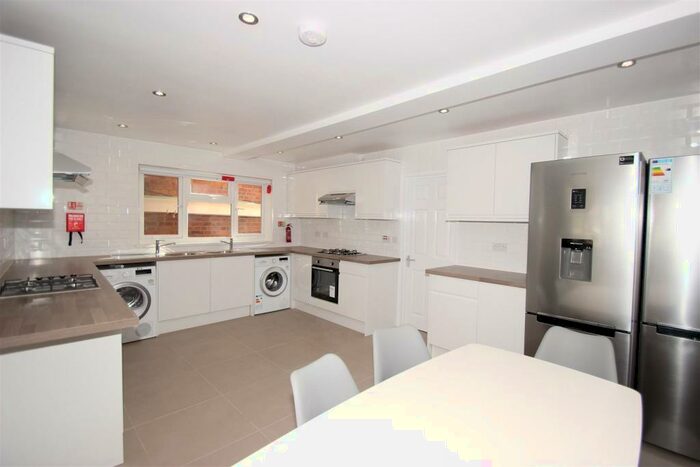 8 Bedroom House To Rent In Tawney Street, Cowley, Oxford, OX4