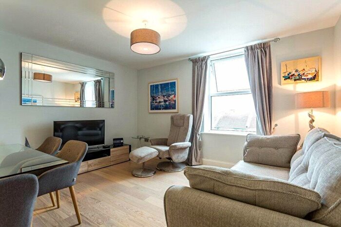 1 Bedroom Apartment To Rent In Solent Apartments, South Parade, PO5