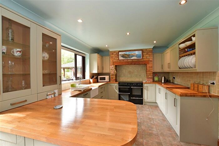 3 Bedroom Detached House For Sale In Heron Hill Lane, Culverstone, Meopham, Kent, DA13