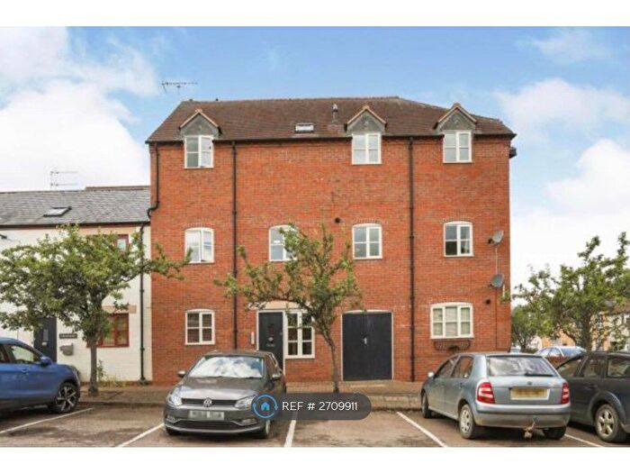 2 Bedroom Flat To Rent In The Old Bakery, Shipston-On-Stour, CV36