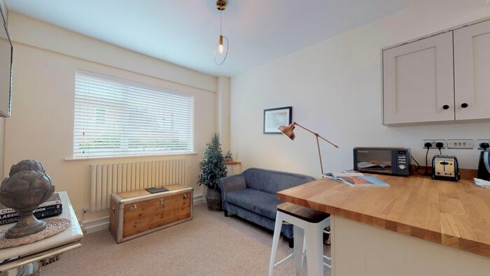 1 Bedroom Flat To Rent In Bullingdon Road, Oxford, OX4