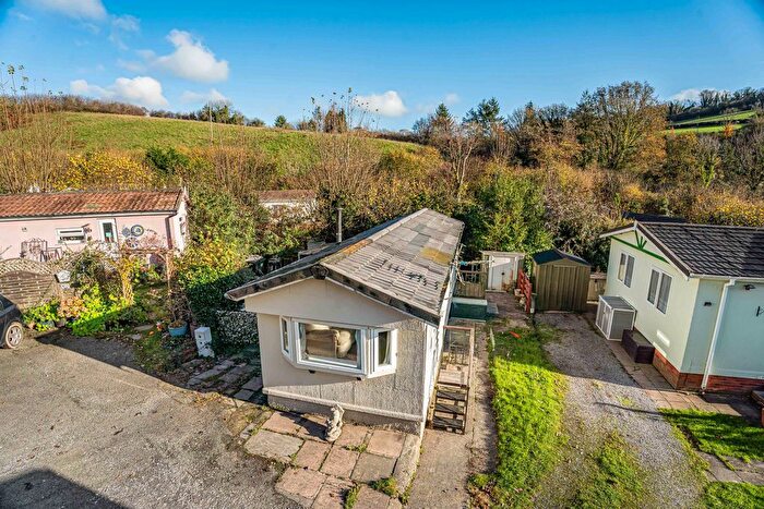 1 Bedroom Park Home For Sale In Waterleat Walk, Ashburton Park, TQ13