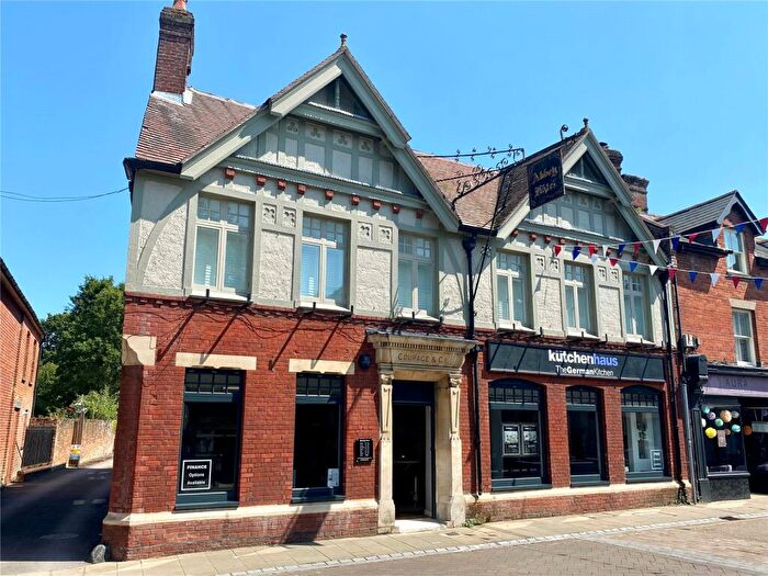 2 Bedroom Apartment To Rent In Church Street, Romsey, Hampshire, SO51