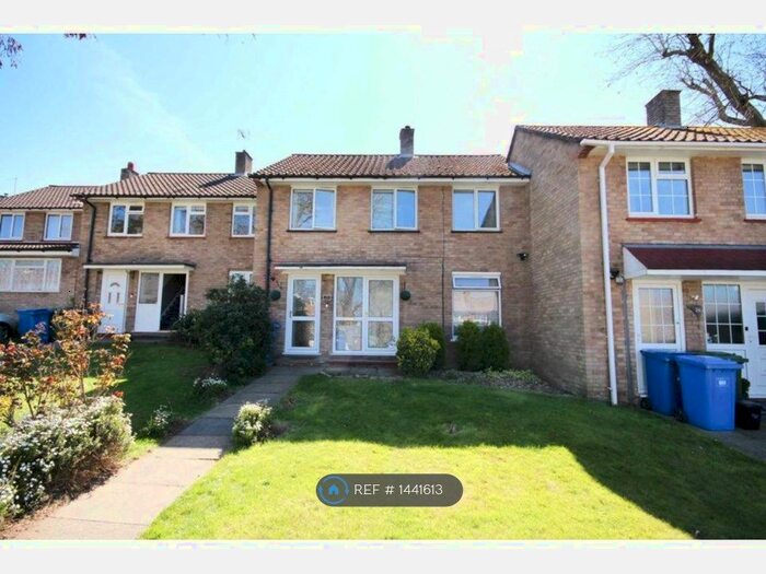 3 Bedroom Terraced House To Rent In Littledale Close, Bracknell, RG12