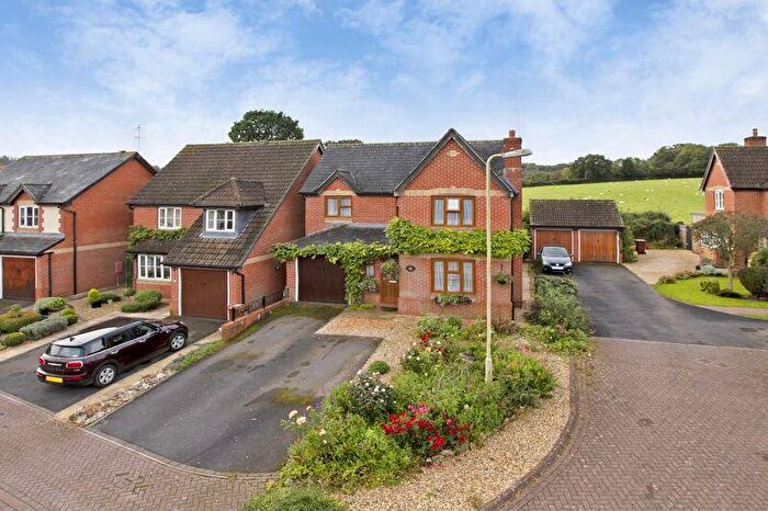 4 Bedroom Detached House For Sale In Logan Way, Hemyock, EX15