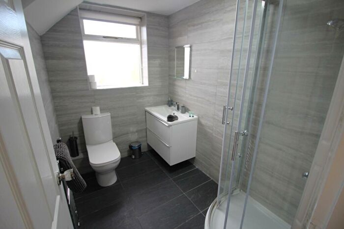 1 Bedroom House Of Multiple Occupation To Rent In Broadway, Chadderton, OL9