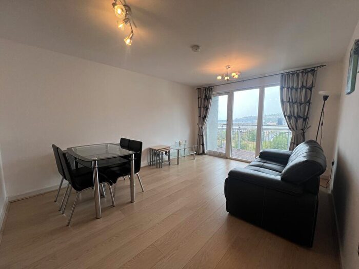 2 Bedroom Apartment To Rent In Victoria Wharf, Watkiss Way, Cardiff, CF11