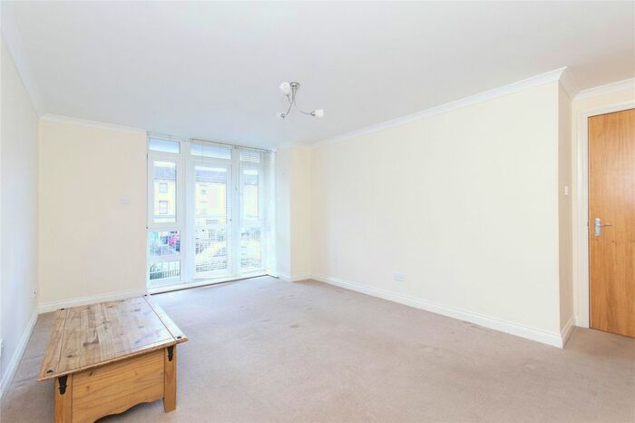 2 Bedroom Flat To Rent In Brunswick Road, Brunswick, Edinburgh, EH7