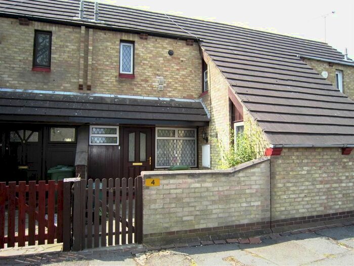 3 Bedroom Terraced House To Rent In Moretons, Basildon, Essex SS13