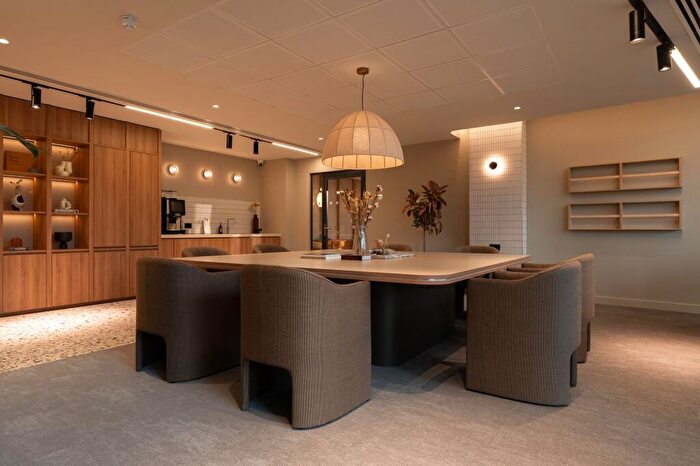 2 Bedroom Apartment To Rent In The Radiant, Kirkstall Road, Leeds, LS3