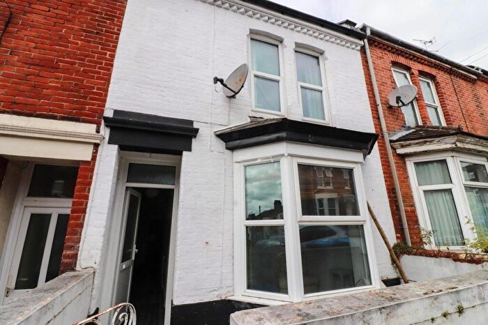 4 Bedroom Terraced House To Rent In Clausentum Road Gold, Southampton, SO14