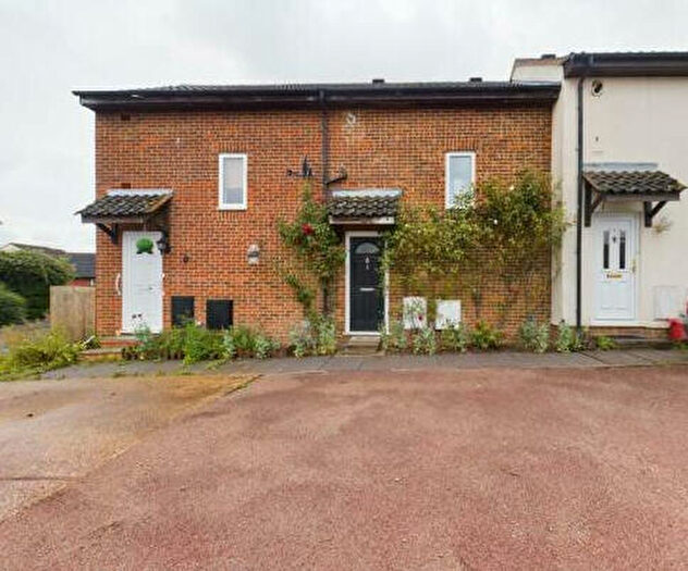 1 Bedroom House To Rent In Carters Close, SG2