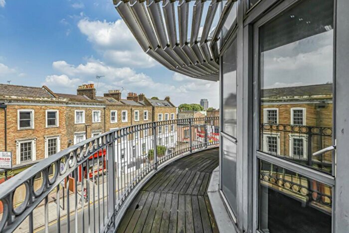 3 Bedroom Flat To Rent In Southgate Road, Dalston, N1