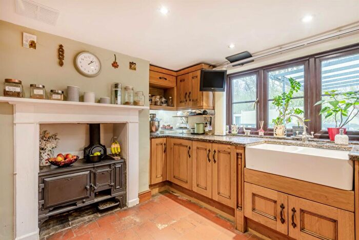 6 Bedroom Detached House For Sale In Mattishall Road, Honingham, Norwich, NR9