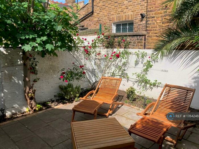 1 Bedroom Flat To Rent In Grayshott Road, London, SW11