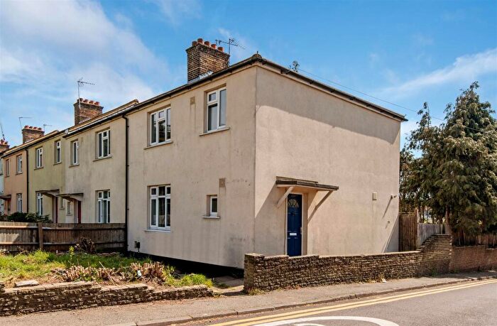 4 Bedroom End Of Terrace House To Rent In Forest Road, London, E17