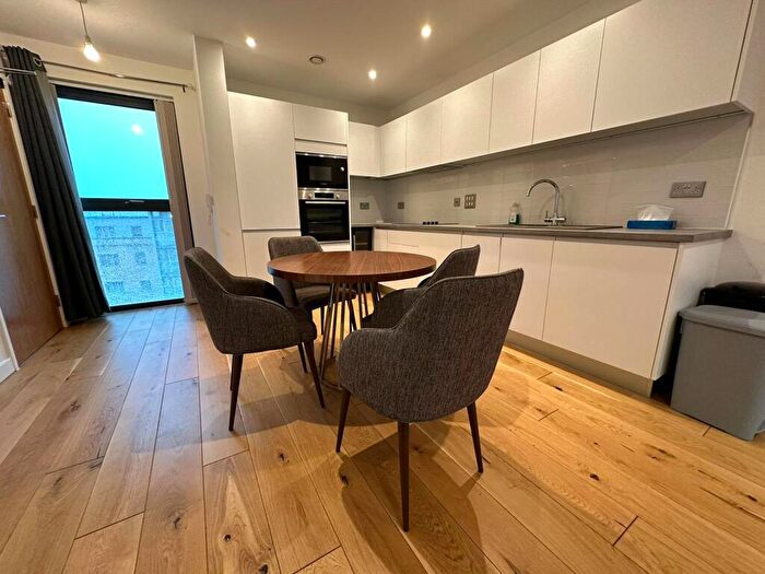 1 Bedroom Apartment To Rent In Axium, Windmill Street, Birmingham, B1