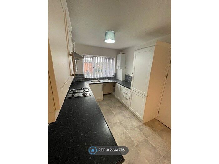 4 Bedroom Terraced House To Rent In Patrick Street Mews, Grimsby, DN32