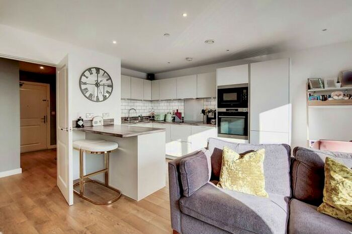 1 Bedroom Flat To Rent In Cofferdam Way, Deptford, London, SE8