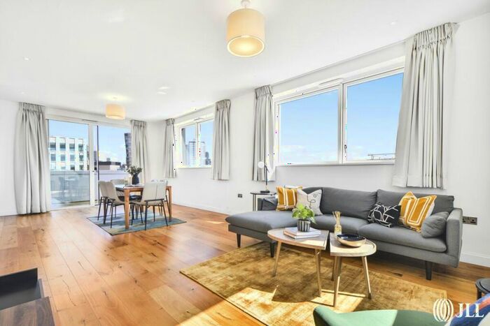 3 Bedroom Flat To Rent In Cloud Street Sugar House Island, E15