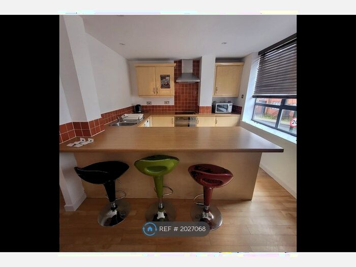 2 Bedroom Flat To Rent In Parkgate, Nottingham, NG1