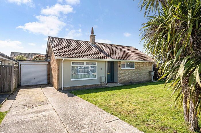 2 Bedroom Detached Bungalow For Sale In Grayswood Avenue, Bracklesham Bay, West Sussex, PO20