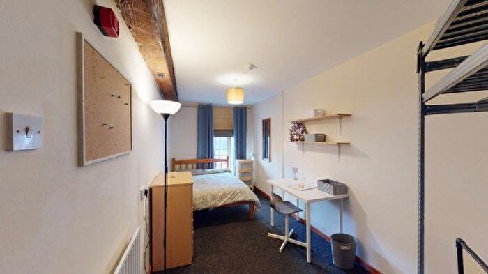 6 Bedroom Flat To Rent In Russell Street, Nottingham, Nottingham, NG7