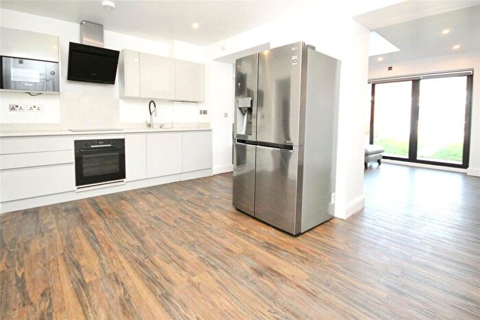 3 Bedroom Terraced House To Rent In Kershaw Road, Dagenham, RM10