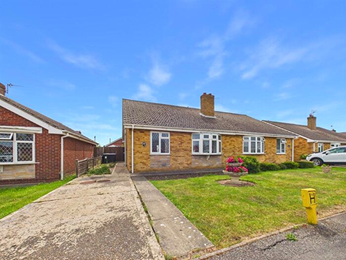 2 Bedroom Semi-Detached Bungalow For Sale In Goodwin Drive, Hogsthorpe, Skegness, PE24