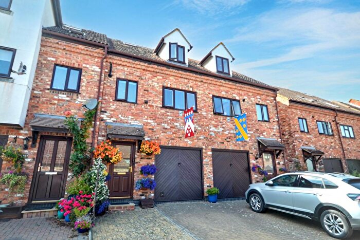 3 Bedroom Town House For Sale In King Johns Court, Tewkesbury, Gloucestershire, GL20