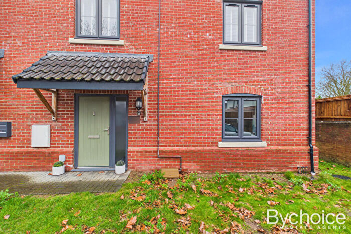 2 Bedroom Maisonette For Sale In Angel Court, Angel Street, Hadleigh, Ipswich, Suffolk, IP7