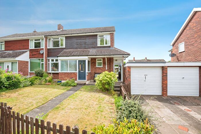 3 Bedroom Semi Detached House For Sale In Friary Road, Atherstone, CV9