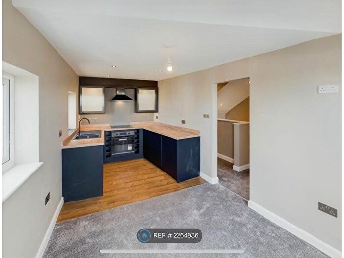 3 Bedroom Maisonette To Rent In Chester Road, Frodsham, WA6