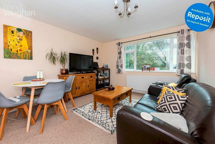 1 Bedroom Flat To Rent In Park Lodge, Dyke Road, Hove, East Sussex, BN3