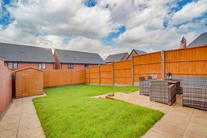 3 Bedroom Terraced House For Sale In Brunel Way, Fareham, PO15