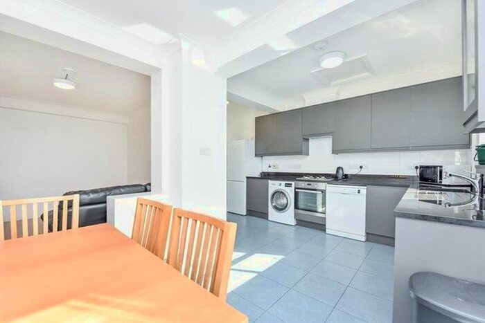 4 Bedroom Property To Rent In Park Drive, Acton W3