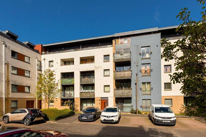 2 Bedroom Flat For Sale In / East Pilton Farm Avenue, Edinburgh, EH5